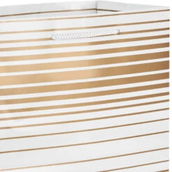 Hallmark Elegant Gold Assorted Sizes 6-Pack Gift Bags -Hallmark Sales Store Elegant Gold Assorted Sizes 6Pack Gift Bags 5EGB7033 05