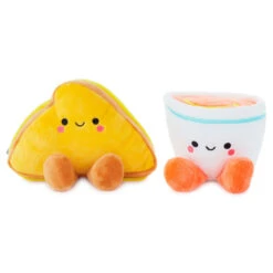 Hallmark Better Together Tomato Soup And Grilled Cheese Magnetic Plush, 5" -Hallmark Sales Store Tomato Soup and Grilled Cheese Magnetic Plush 1KID2089 03
